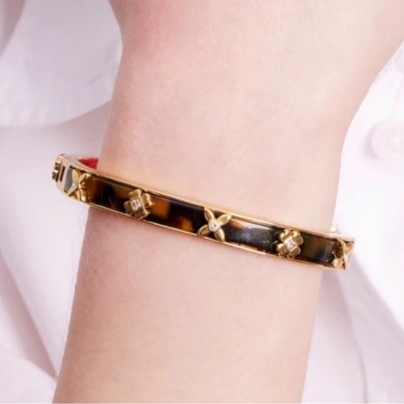 Kate Spade New York Breeze Along Hinged Bangle Bracelet - Picture 3 of 4